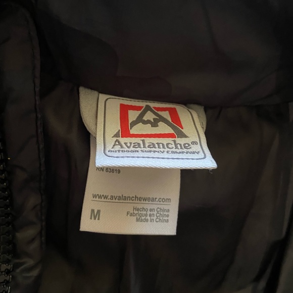 Camo Print Puffer Coat - Picture 5 of 5